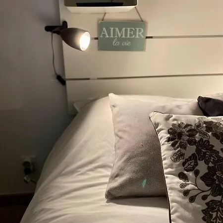 Bed In The - - Historical Center Apartment Bayeux