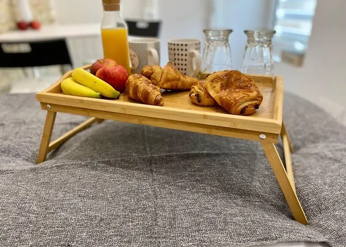 Bed In The - - Historical Center *